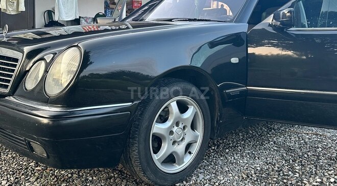 Mercedes E 240 1998, 475,000 km - 2.4 l - Bərdə