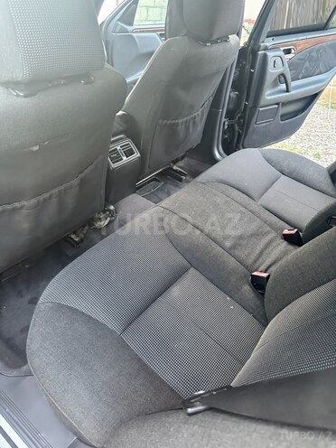 Mercedes E 240 1998, 475,000 km - 2.4 l - Bərdə