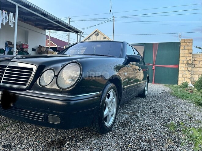 Mercedes E 240 1998, 475,000 km - 2.4 l - Bərdə