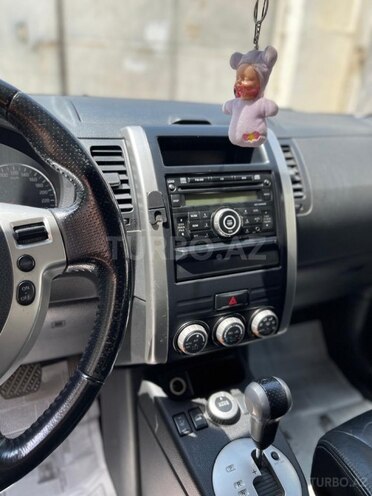 Nissan X-Trail 2011, 132,000 km - 2.5 л - Bakı