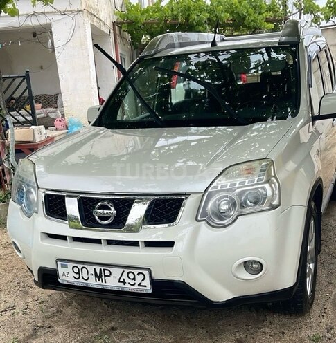 Nissan X-Trail 2011, 132,000 km - 2.5 л - Bakı