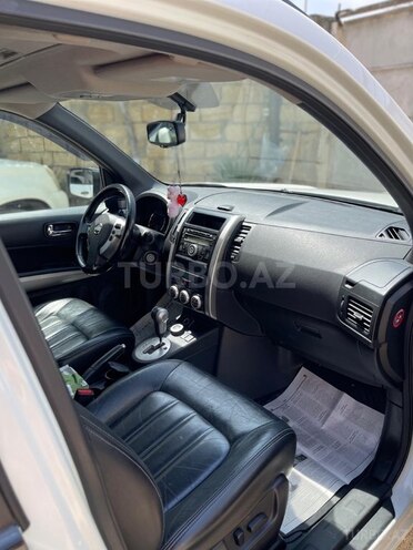 Nissan X-Trail 2011, 132,000 km - 2.5 л - Bakı