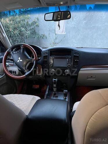 Mitsubishi Pajero 2008, 254,544 km - 3.8 л - Gəncə
