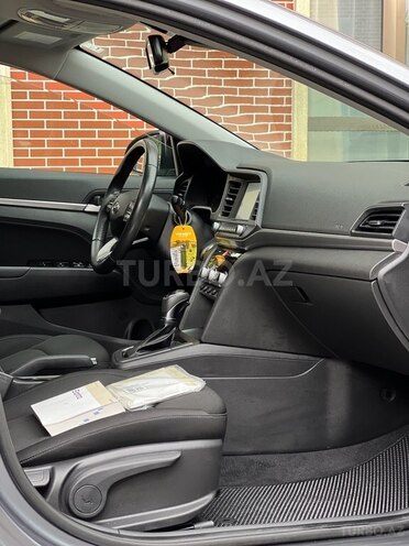 Hyundai Elantra 2019, 73,000 km - 2.0 l - Zaqatala