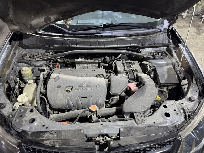 Mitsubishi Outlander 2008, 265,000 km - 2.4 l - Bakı