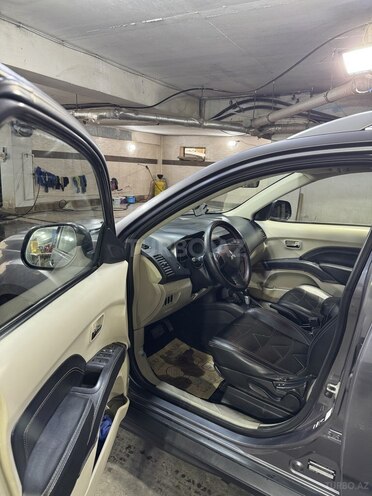 Mitsubishi Outlander 2008, 265,000 km - 2.4 l - Bakı