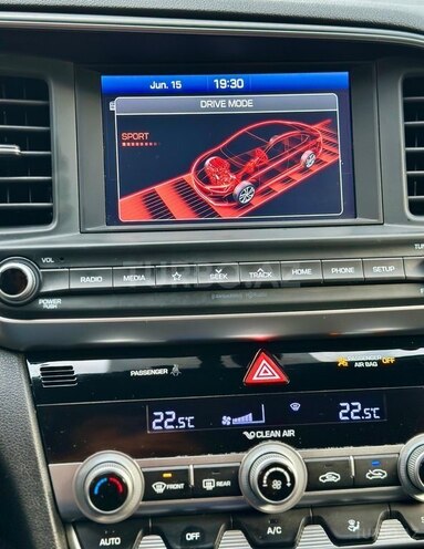 Hyundai Elantra 2019, 73,000 km - 2.0 l - Zaqatala