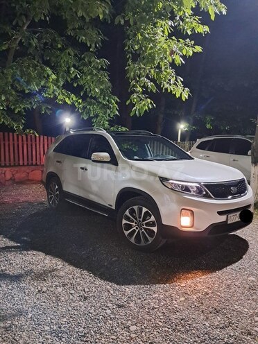 Kia Sorento 2013, 316,000 km - 2.0 l - Qusar