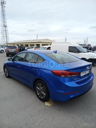Hyundai Elantra 2018, 83,000 km - 2.0 l - Bakı