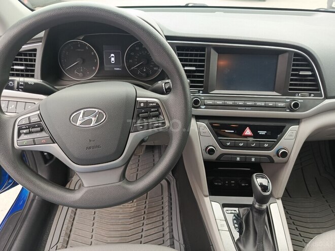 Hyundai Elantra 2018, 83,000 km - 2.0 l - Bakı