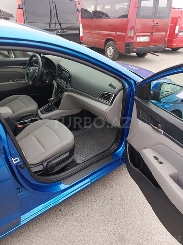 Hyundai Elantra 2018, 83,000 km - 2.0 l - Bakı