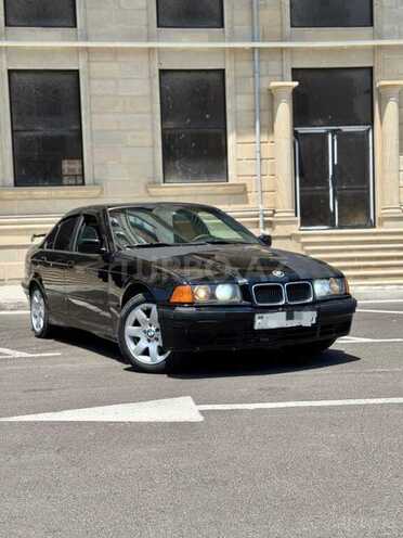 BMW 318 1993, 298,000 km - 1.8 l - Sumqayıt