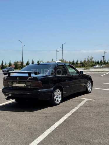 BMW 318 1993, 298,000 km - 1.8 l - Sumqayıt