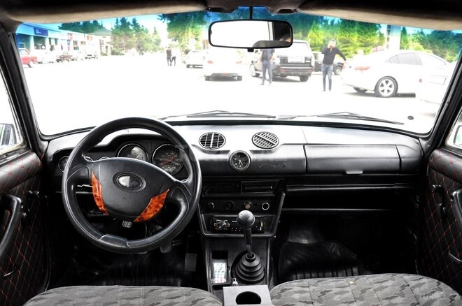 LADA (VAZ) 2106 2003, 74,000 km - 1.6 л - Saatlı