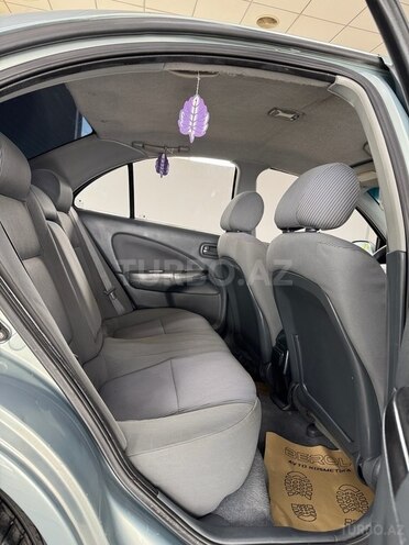Nissan Sunny-7