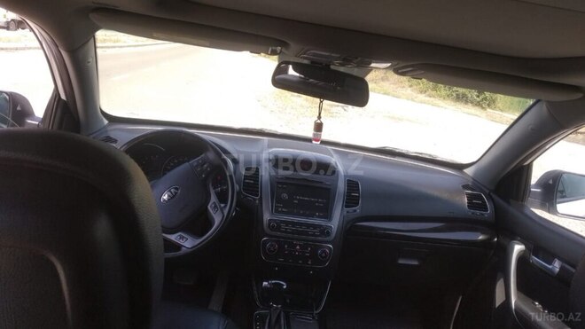 Kia Sorento 2013, 316,000 km - 2.0 l - Qusar
