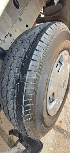 Ford Transit-11