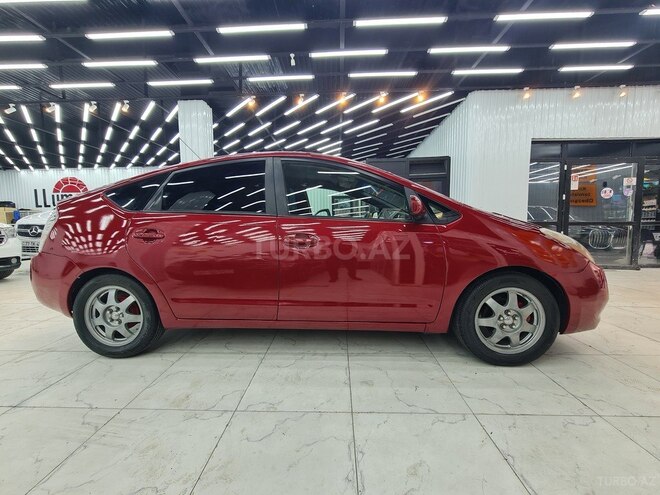 Toyota Prius-2
