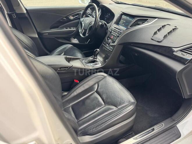 Hyundai Grandeur 2015, 220,000 km - 2.2 l - Bakı