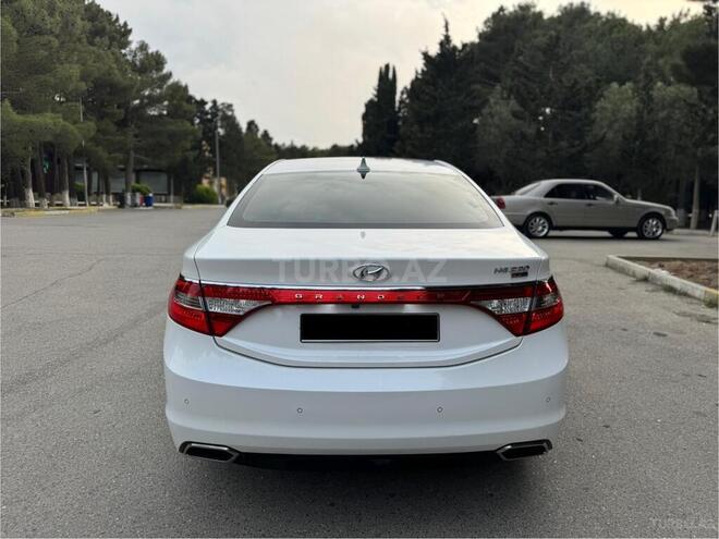 Hyundai Grandeur 2015, 220,000 km - 2.2 l - Bakı
