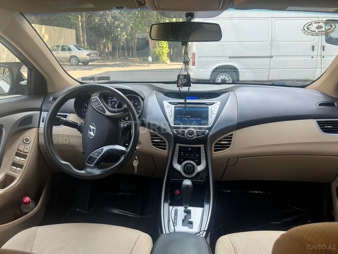 Hyundai Elantra 2011, 200,000 km - 1.8 л - Mingəçevir