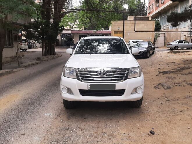 Toyota Hilux 2013, 270,000 km - 2.5 l - Bakı