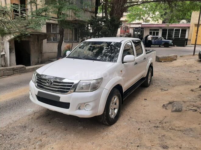 Toyota Hilux 2013, 270,000 km - 2.5 l - Bakı