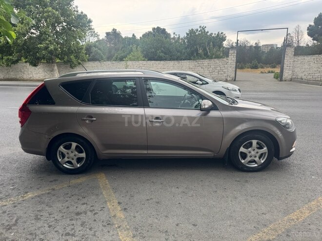 Kia  2010, 397,000 km - 1.6 l - Bakı