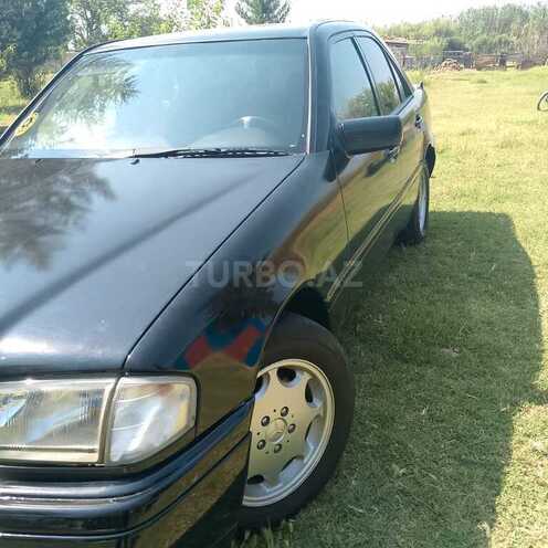 Mercedes C 200 1997, 420,000 km - 2.0 l - Sabirabad