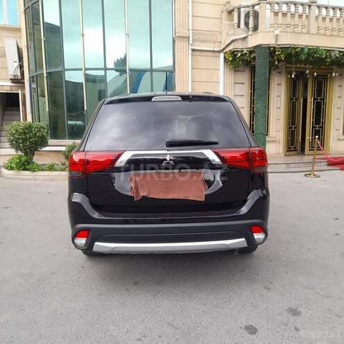 Mitsubishi Outlander 2015, 110,876 km - 2.4 л - Bakı