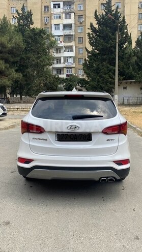 Hyundai Santa Fe-20