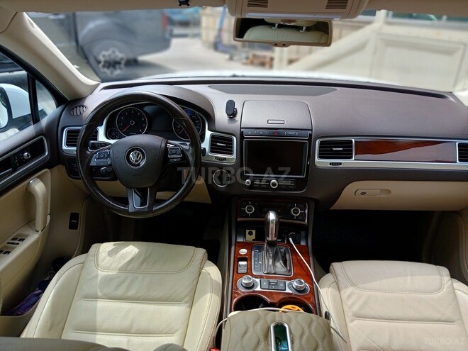 Volkswagen Touareg 2015, 130,000 km - 3.6 l - Bakı