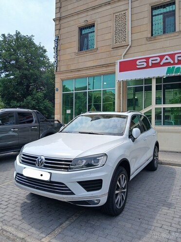 Volkswagen Touareg 2015, 130,000 km - 3.6 l - Bakı