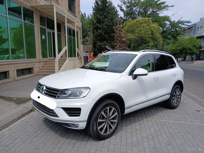 Volkswagen Touareg 2015, 130,000 km - 3.6 l - Bakı