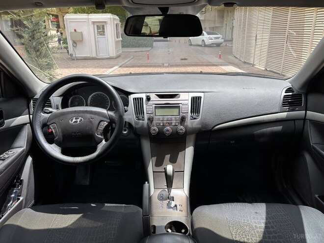 Hyundai Sonata-7
