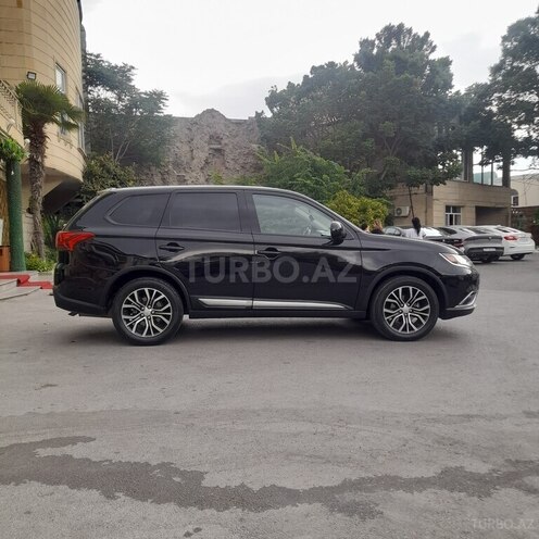 Mitsubishi Outlander 2015, 110,876 km - 2.4 л - Bakı