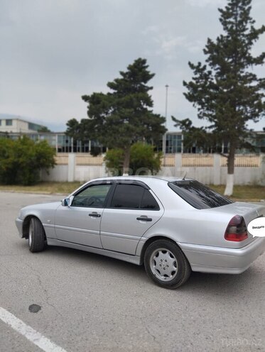 Mercedes C 220 d 2000, 312,000 km - 2.2 л - Bakı