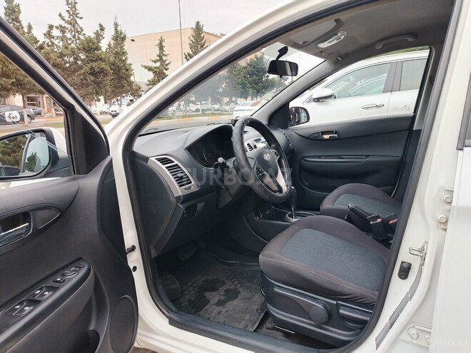 Hyundai i20 2009, 182,000 km - 1.4 л - Sumqayıt