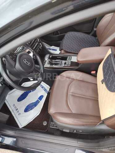 Kia K5-8