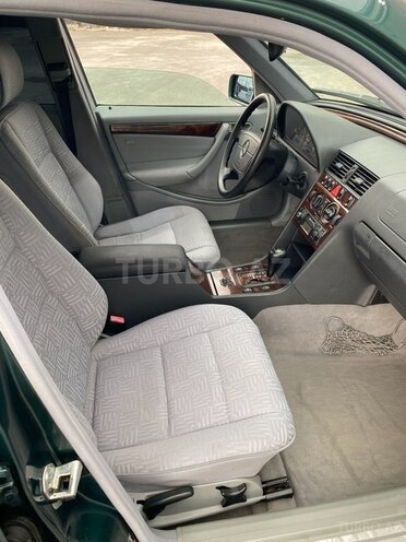 Mercedes C 180-8