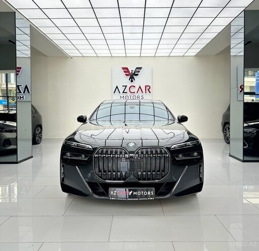 BMW 750e xDrive-1