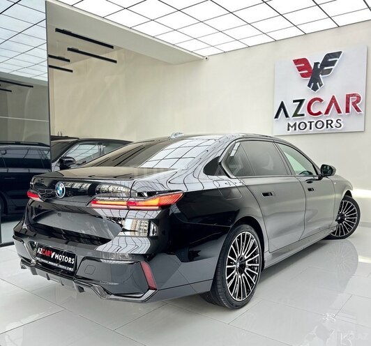 BMW 750e xDrive-9