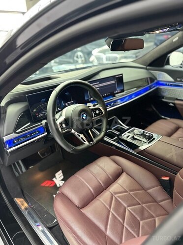 BMW 750e xDrive-14