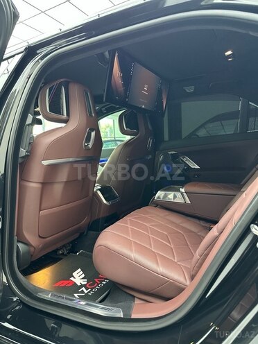 BMW 750e xDrive-20