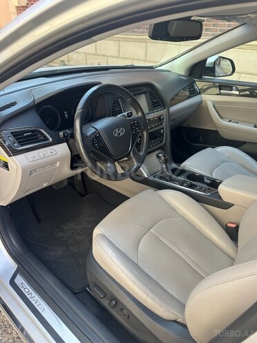 Hyundai Sonata-7