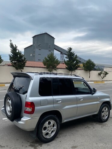 Mitsubishi Pajero io 2003, 300,000 km - 2.0 l - Bakı