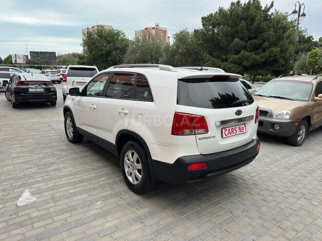 Kia Sorento-10