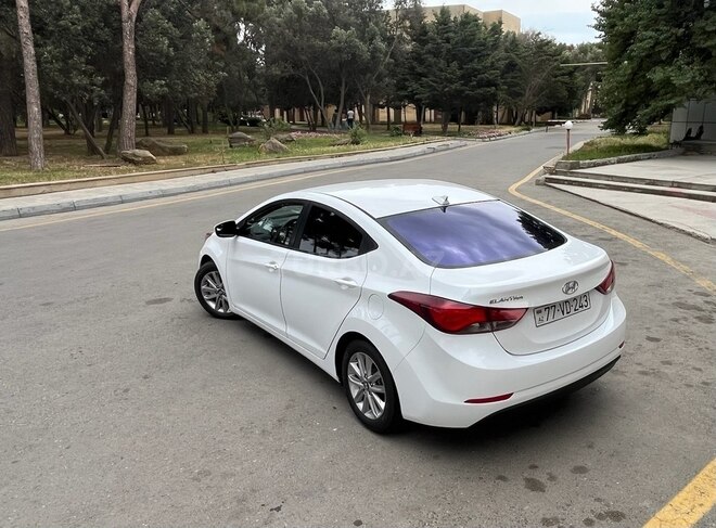 Hyundai Elantra 2015, 101,121 km - 1.8 l - Bakı