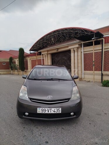 Toyota Prius-1