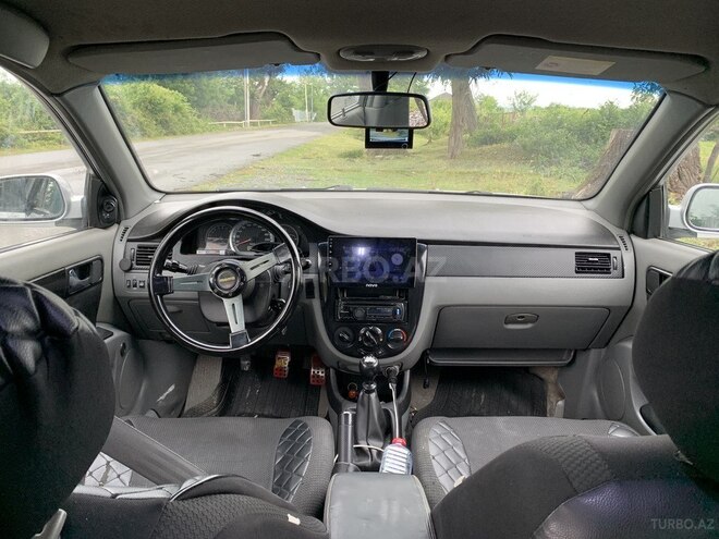 Chevrolet Lacetti-3